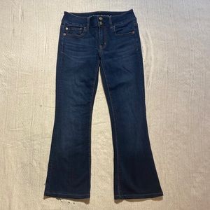 Artist Flare Jeans - American Eagle (Size 6)